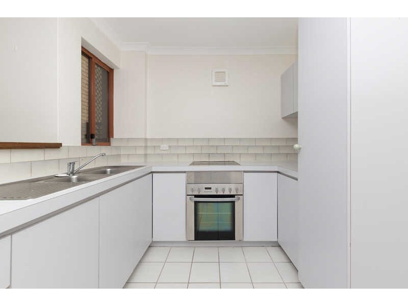 2/18 Forrest Avenue, East Perth WA 6004