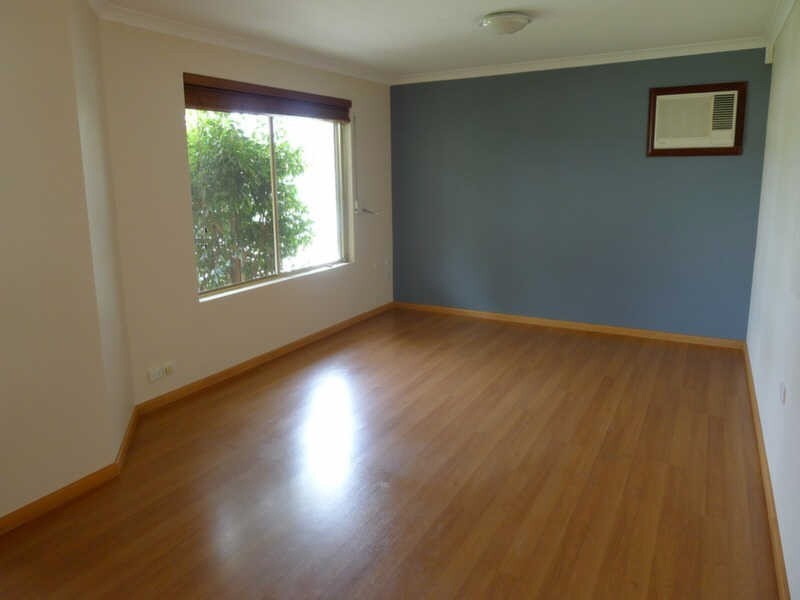 29 Beeston Crescent, Marangaroo WA 6064