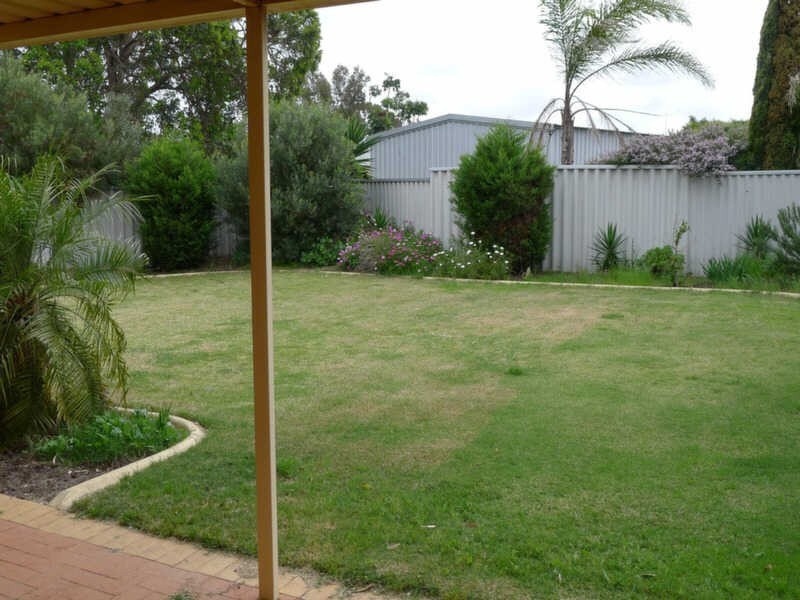 29 Beeston Crescent, Marangaroo WA 6064