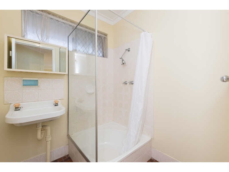 104A Planet Street, Carlisle WA 6101