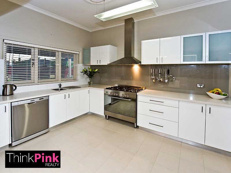 4 Lion Street, Carlisle WA 6101