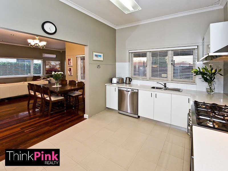 4 Lion Street, Carlisle WA 6101