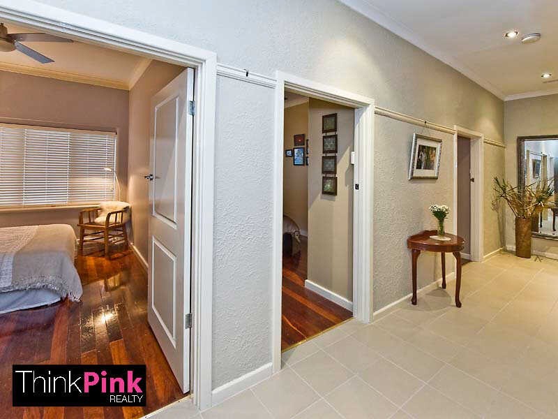 4 Lion Street, Carlisle WA 6101