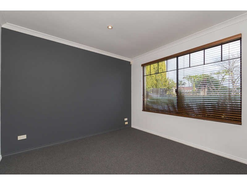 7 O’Leary Street, Redcliffe WA 6104