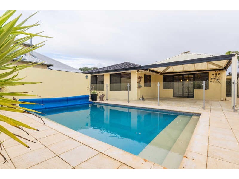 7 O’Leary Street, Redcliffe WA 6104