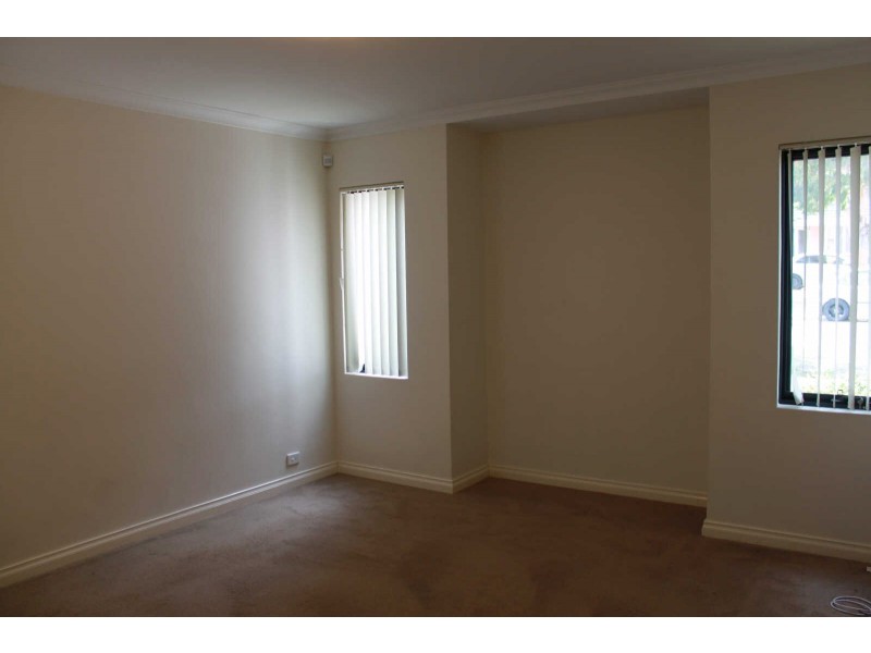 1/194-196 Surrey Road, Rivervale WA 6103