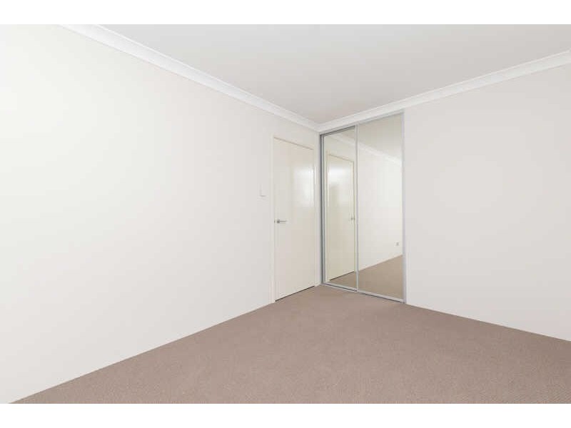 90 Keane Street, Cloverdale WA 6105