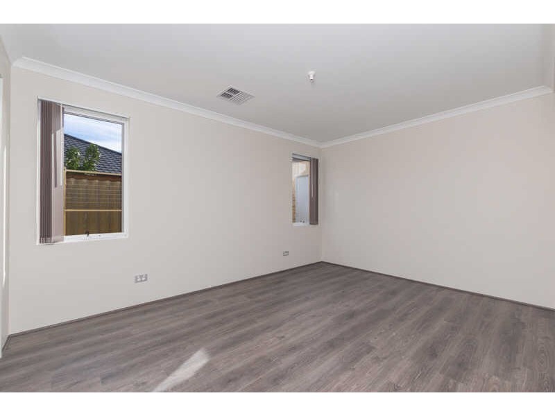 90 Keane Street, Cloverdale WA 6105