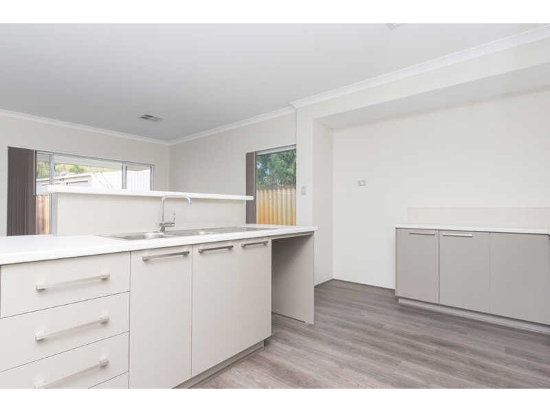 90 Keane Street, Cloverdale WA 6105