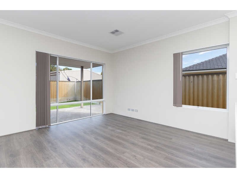 90 Keane Street, Cloverdale WA 6105