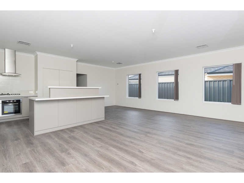 90 Keane Street, Cloverdale WA 6105