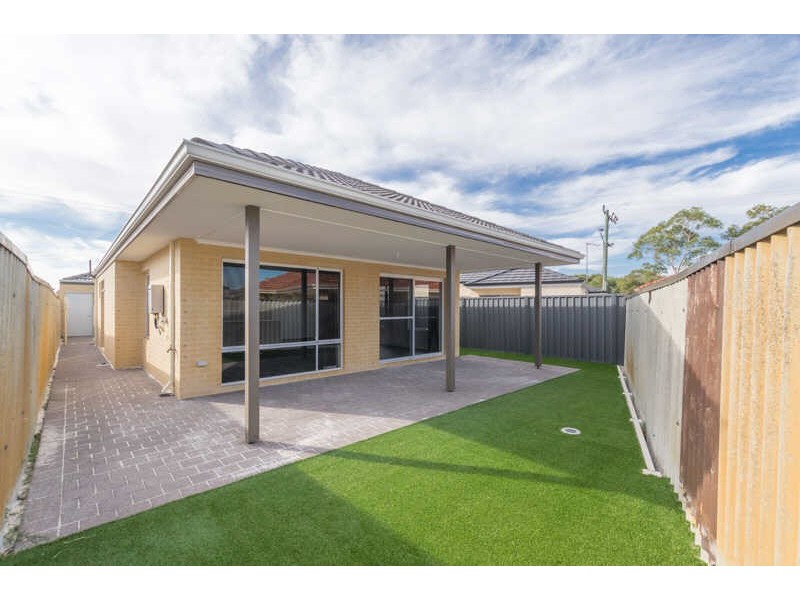 90 Keane Street, Cloverdale WA 6105