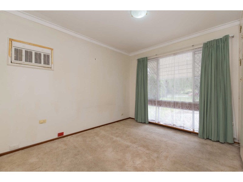 13 Rowlands Street, Kewdale WA 6105