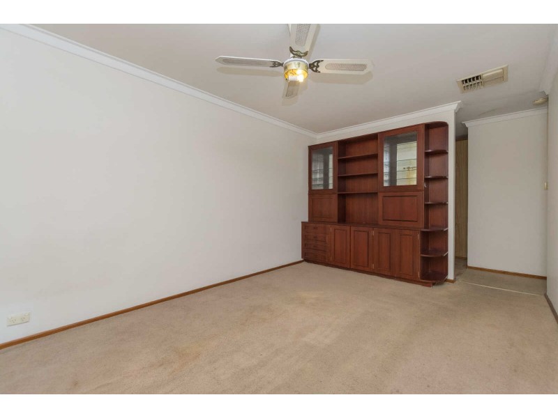 13 Rowlands Street, Kewdale WA 6105