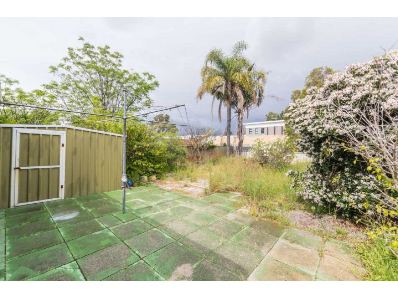 13 Rowlands Street, Kewdale WA 6105