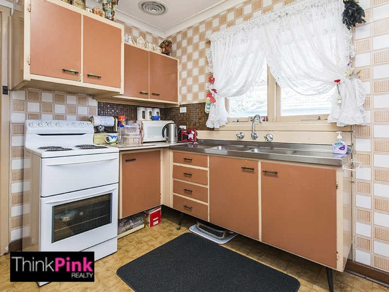 11 Hillcrest Road, Kewdale WA 6105