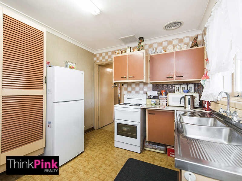 11 Hillcrest Road, Kewdale WA 6105