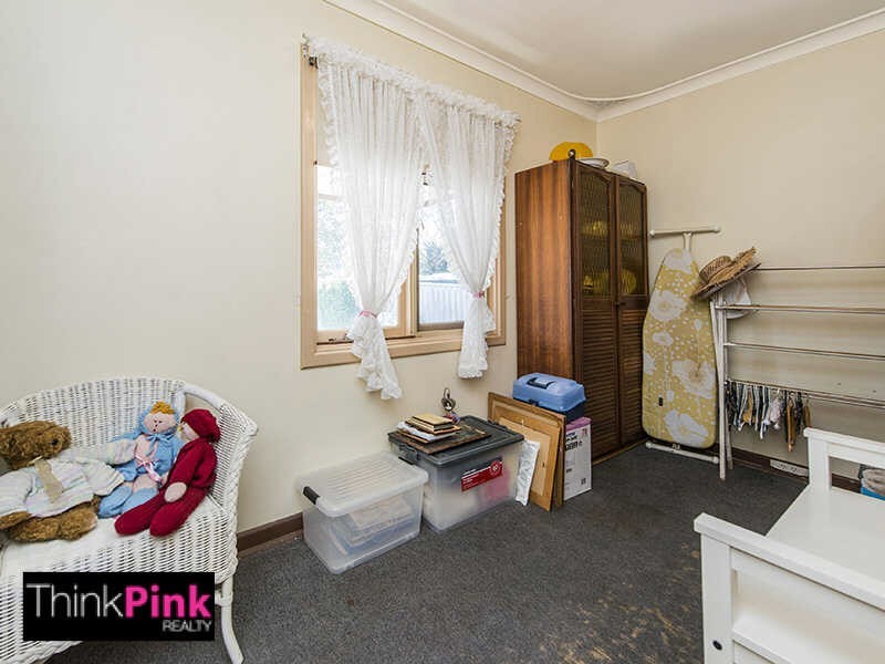 11 Hillcrest Road, Kewdale WA 6105