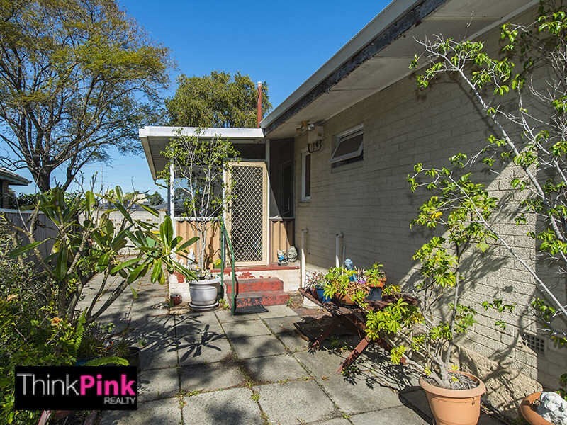 11 Hillcrest Road, Kewdale WA 6105