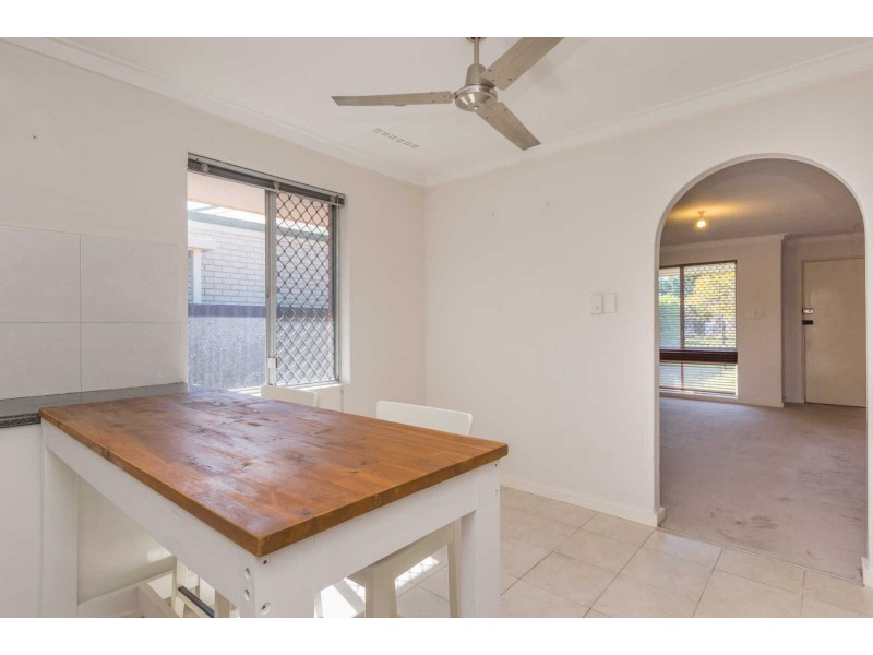 2/11 Astral Avenue, Carlisle WA 6101