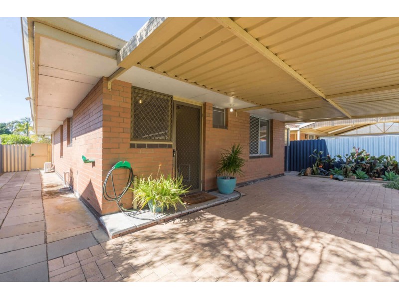 2/11 Astral Avenue, Carlisle WA 6101