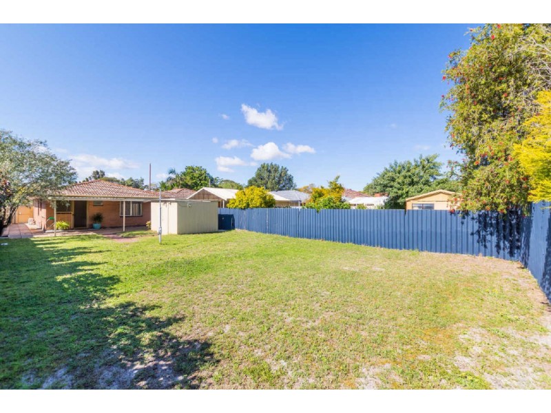 2/11 Astral Avenue, Carlisle WA 6101