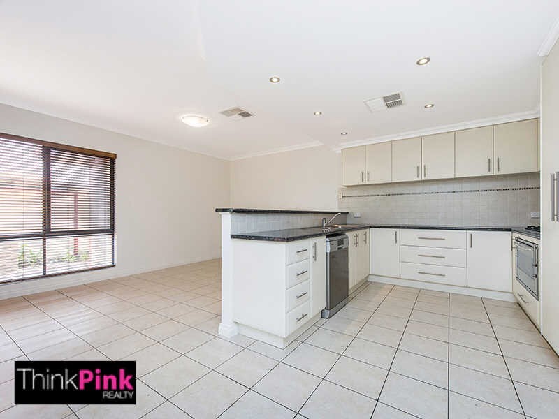 3/288 Fulham Street, Cloverdale WA 6105