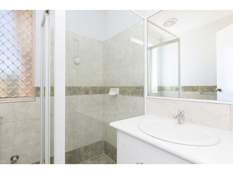 216 Gabriel St, Cloverdale WA 6105