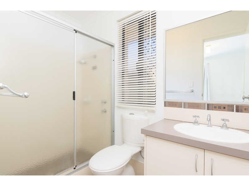 1/ 250 George St, Queens Park WA 6107