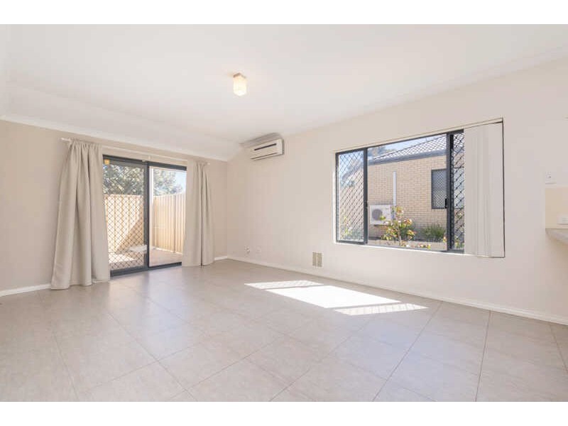 1/ 250 George St, Queens Park WA 6107