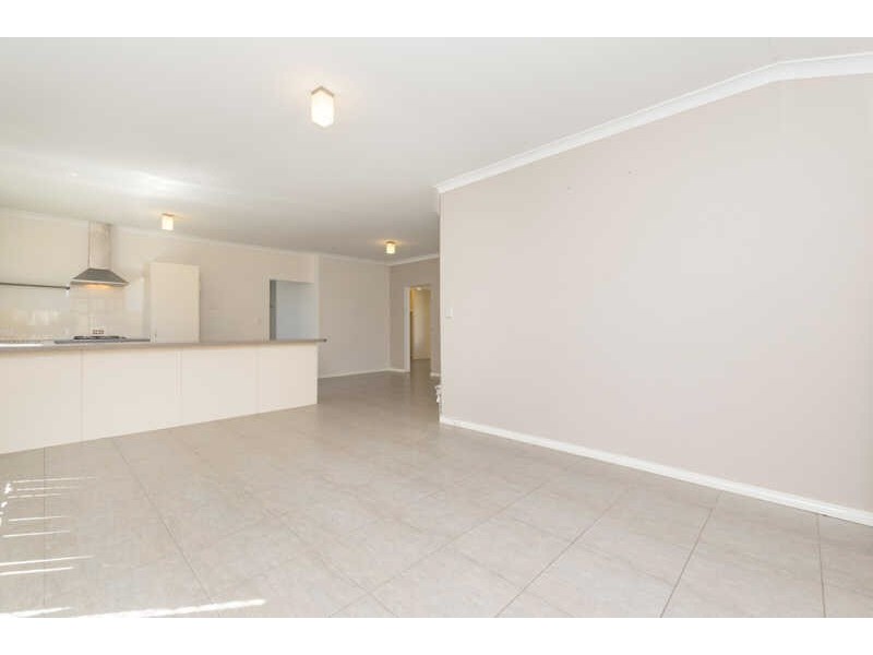 1/ 250 George St, Queens Park WA 6107