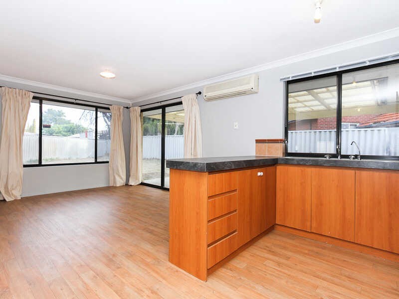 4 Cheltenham Court, Redcliffe WA 6104