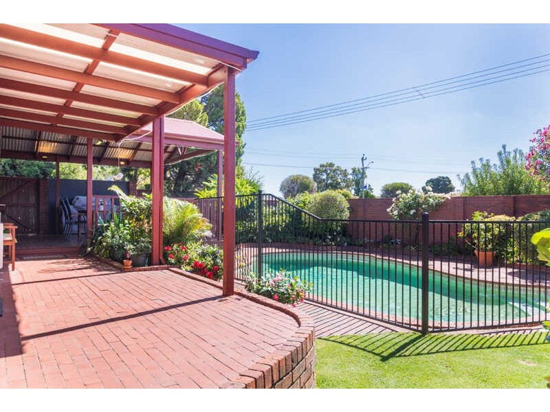 5 Damepattie Drive, Willetton WA 6155