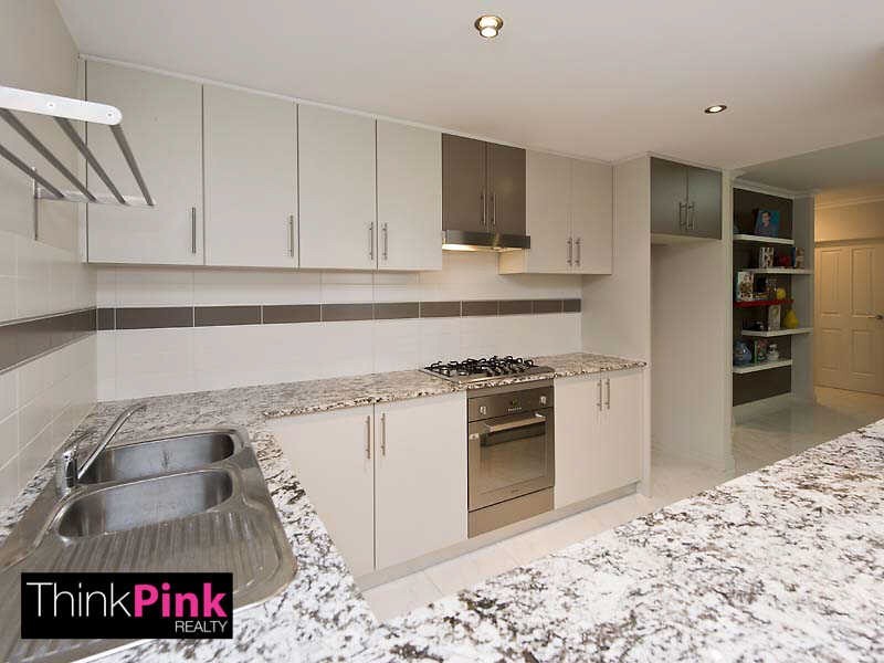 4/194 Surrey Road, Rivervale WA 6103