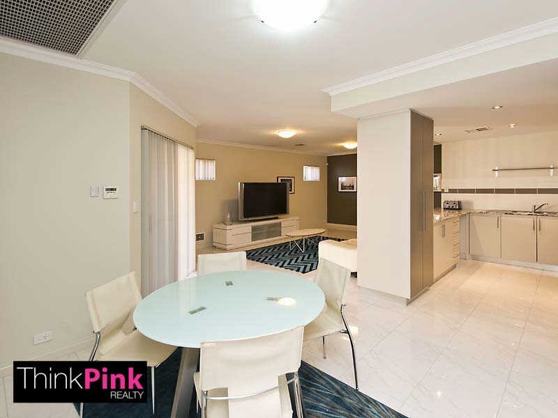 4/194 Surrey Road, Rivervale WA 6103