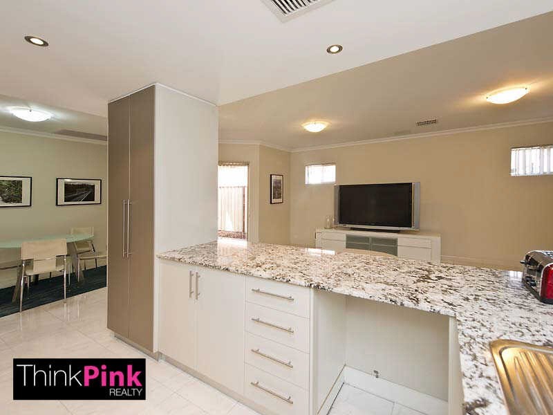 4/194 Surrey Road, Rivervale WA 6103