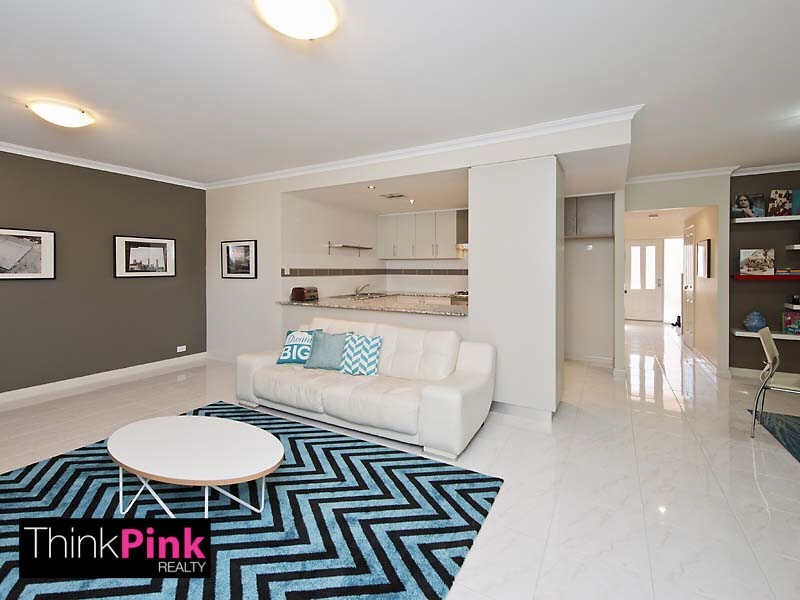 4/194 Surrey Road, Rivervale WA 6103