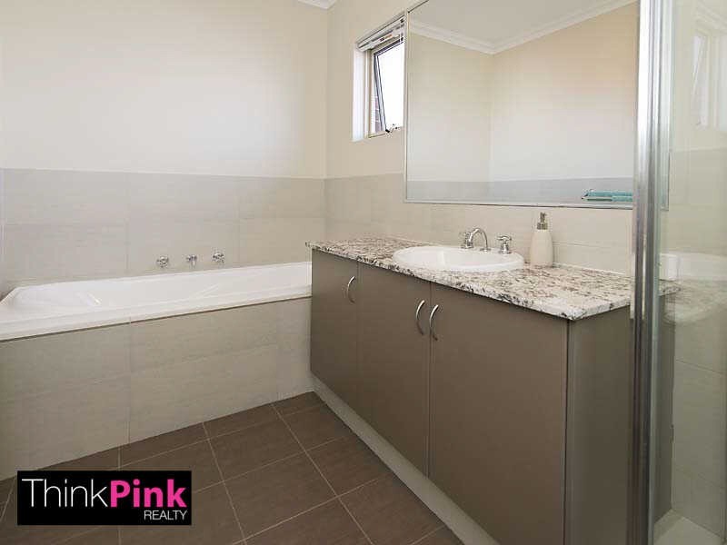 4/194 Surrey Road, Rivervale WA 6103