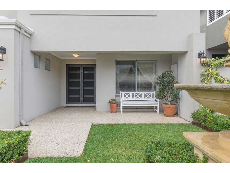 15 Gladstone Road, Rivervale WA 6103