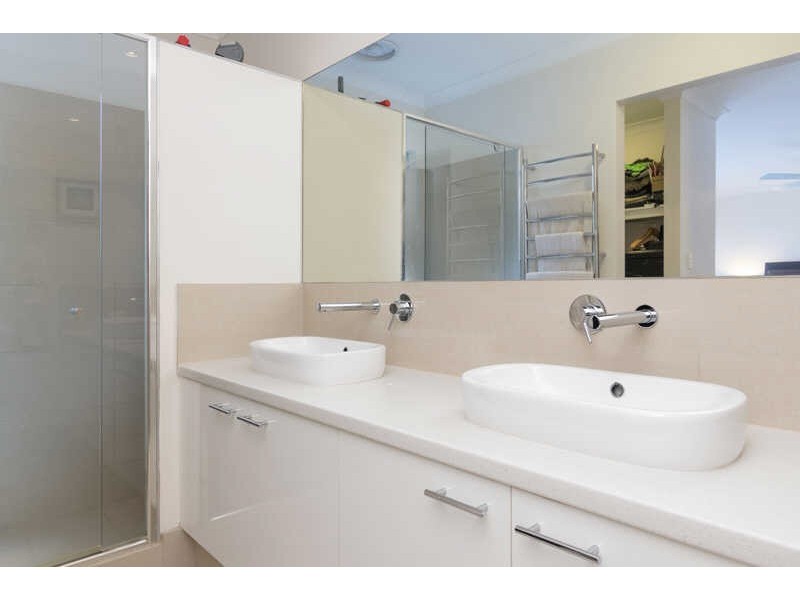 15 Gladstone Road, Rivervale WA 6103