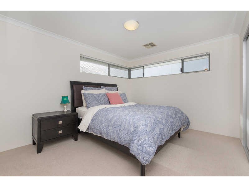 15 Gladstone Road, Rivervale WA 6103