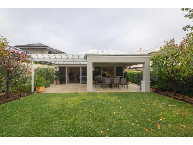 15 Gladstone Road, Rivervale WA 6103