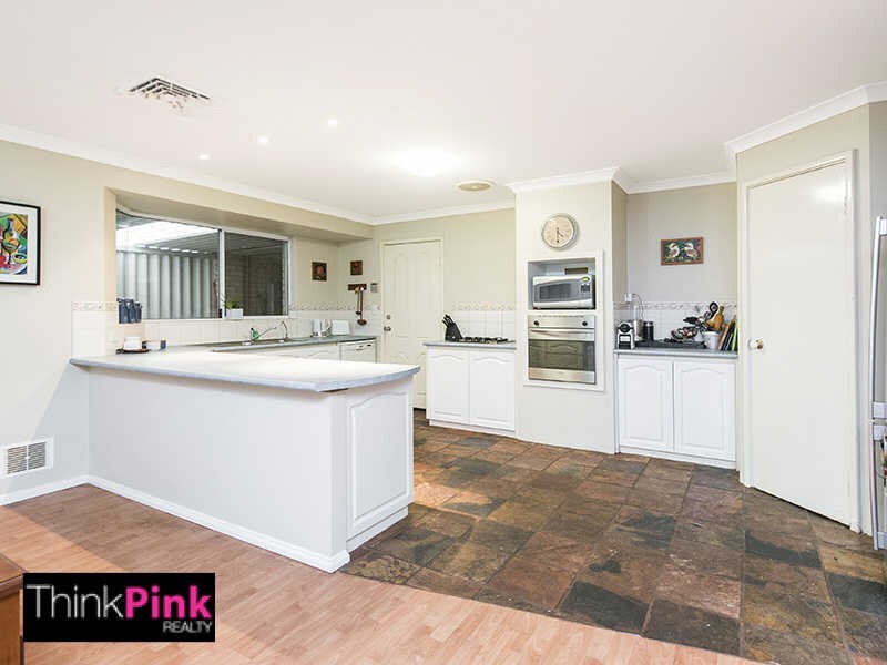 17 De Grey Retreat, Jane Brook WA 6056