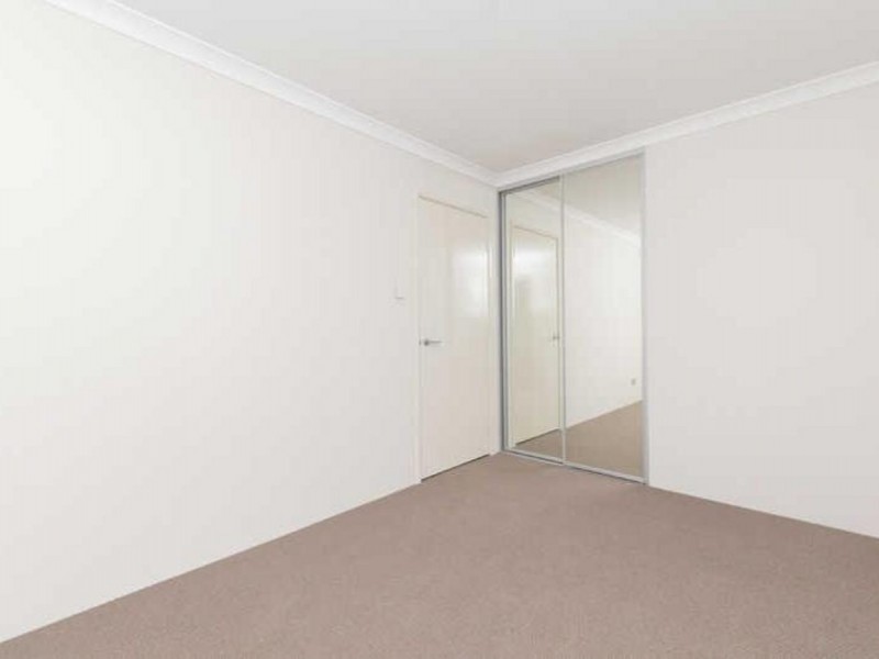 90 Keane Street, Cloverdale WA 6105