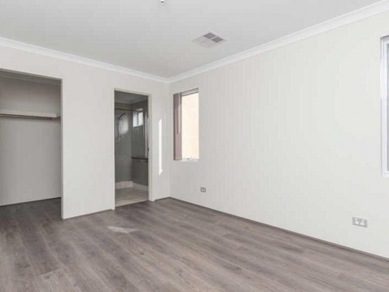 90 Keane Street, Cloverdale WA 6105