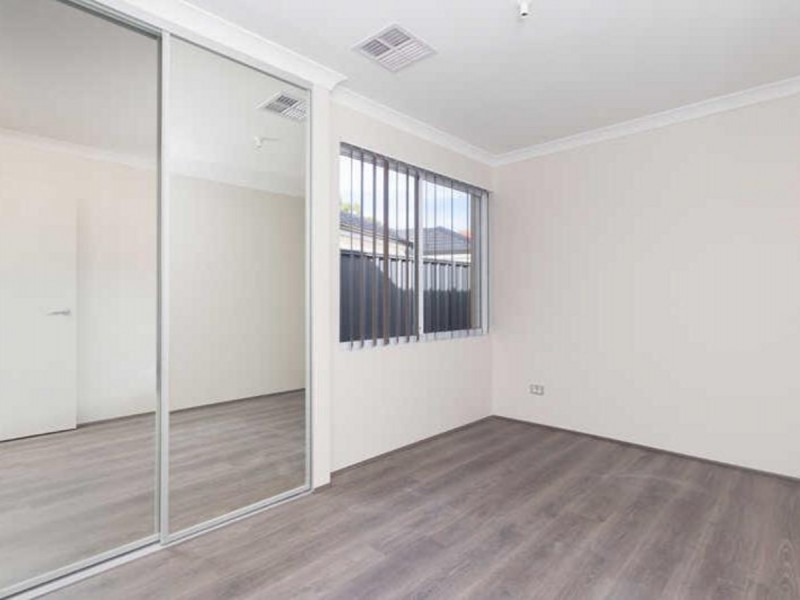 90 Keane Street, Cloverdale WA 6105