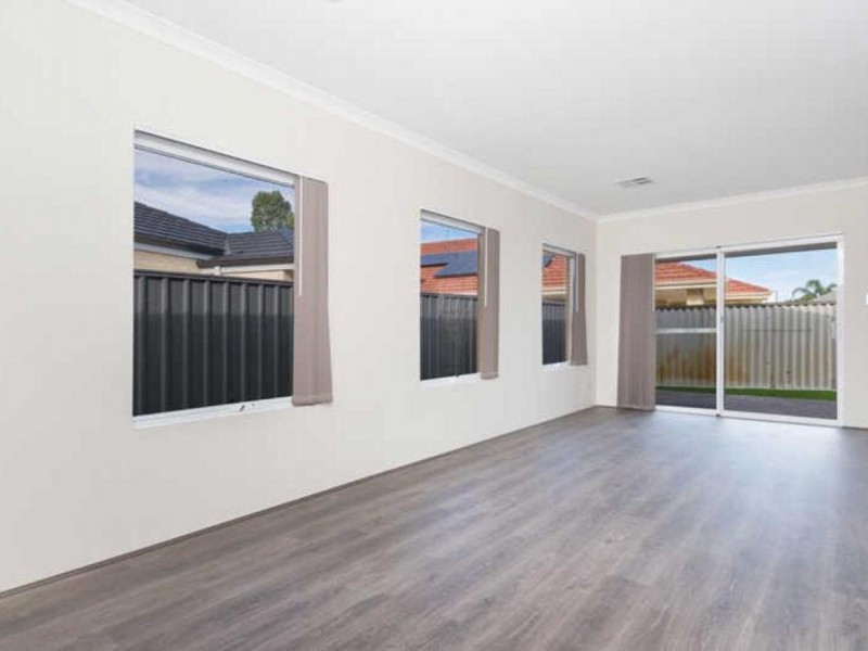 90 Keane Street, Cloverdale WA 6105