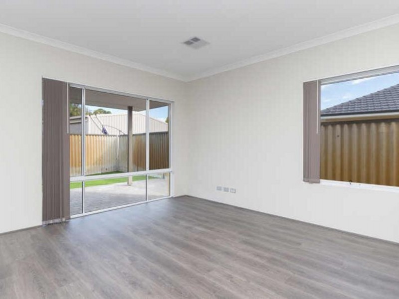 90 Keane Street, Cloverdale WA 6105