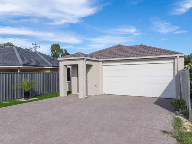 90 Keane Street, Cloverdale WA 6105