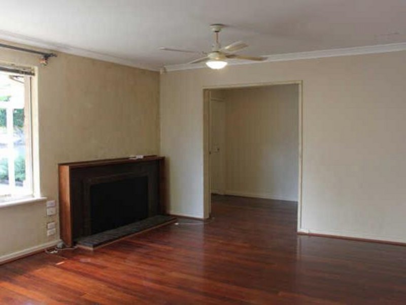 5 Harewood Street, Forrestfield WA 6058